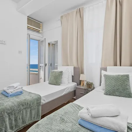 Lazuli Sea View Beachfront- Ap 61 * Larnaca