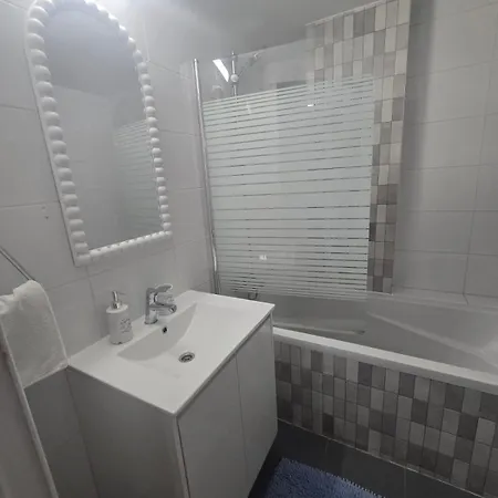 Lazuli Sea View Beachfront- Ap 61 Appartement