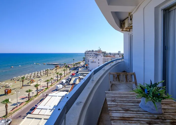 Lazuli Sea View Beachfront- Ap 61 Appartement Larnaca