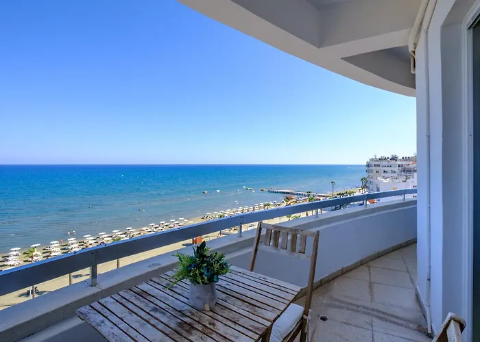 Apartamento Lazuli Sea View Beachfront- Ap 61 *
