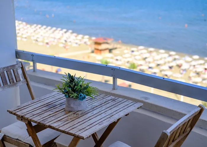 Lazuli Sea View Beachfront- Ap 61 *