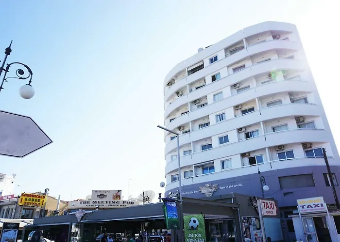 Lazuli Sea View Beachfront- Ap 61 Apartamento Lárnaca